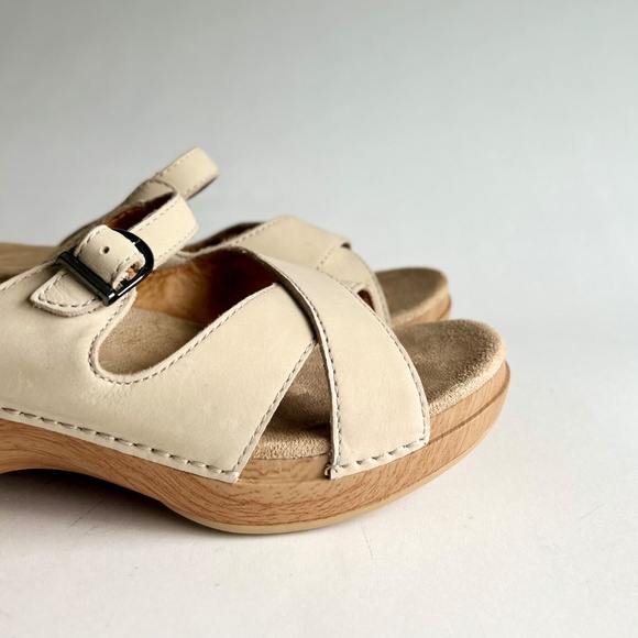 Dansko Beige Leather Adjustable Strap Clog Sandals size EUR 41, US 10.5 - Picture 4 of 14